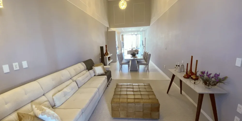 Casa Alto Padrão à Venda no Condomínio Caledônia – Camboriú/SC