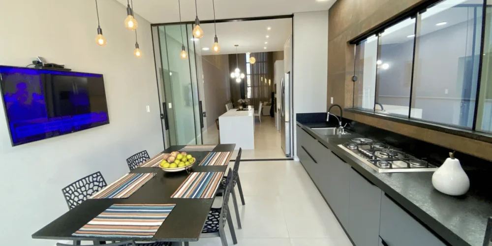 Casa Alto Padrão à Venda no Condomínio Caledônia – Camboriú/SC