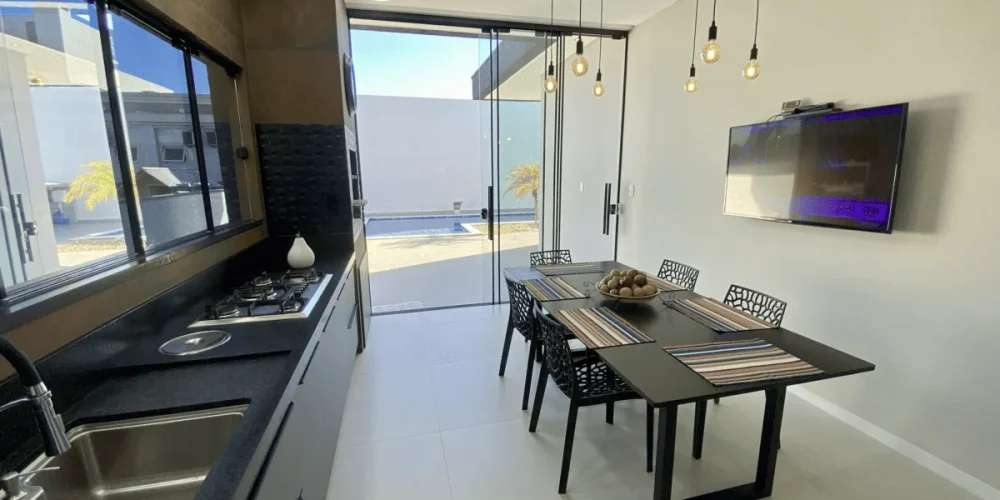 Casa Alto Padrão à Venda no Condomínio Caledônia – Camboriú/SC