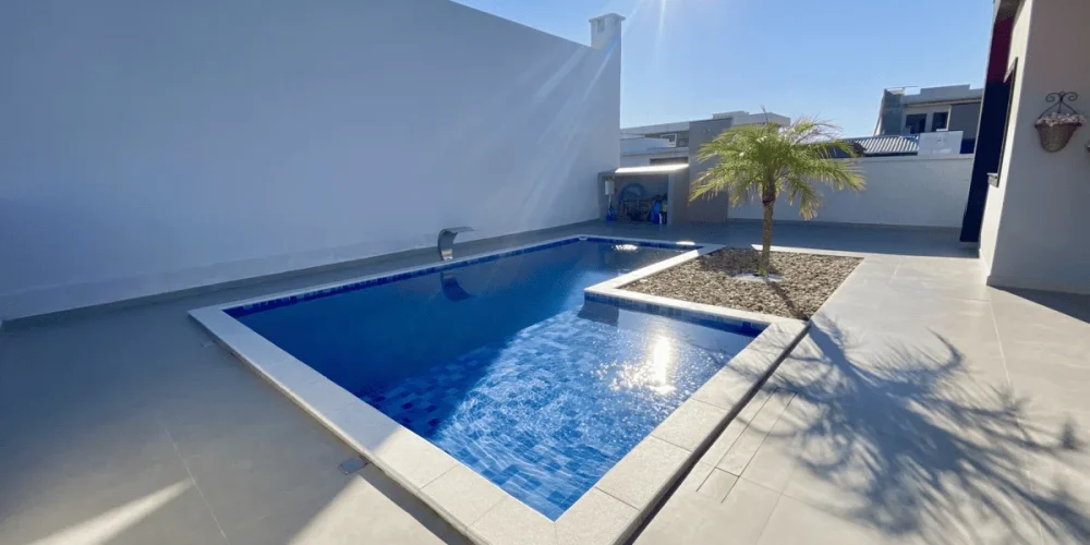 Casa Alto Padrão à Venda no Condomínio Caledônia – Camboriú/SC